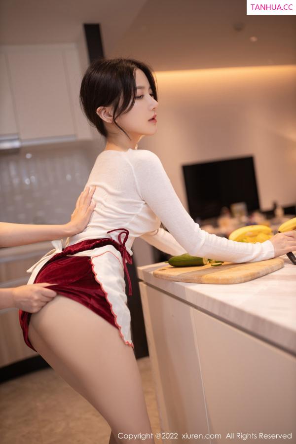 鱼子酱fish  [XiuRen]高清写真图 2022.11.25 No.5913 鱼子酱Fish 北京旅拍第16张图片